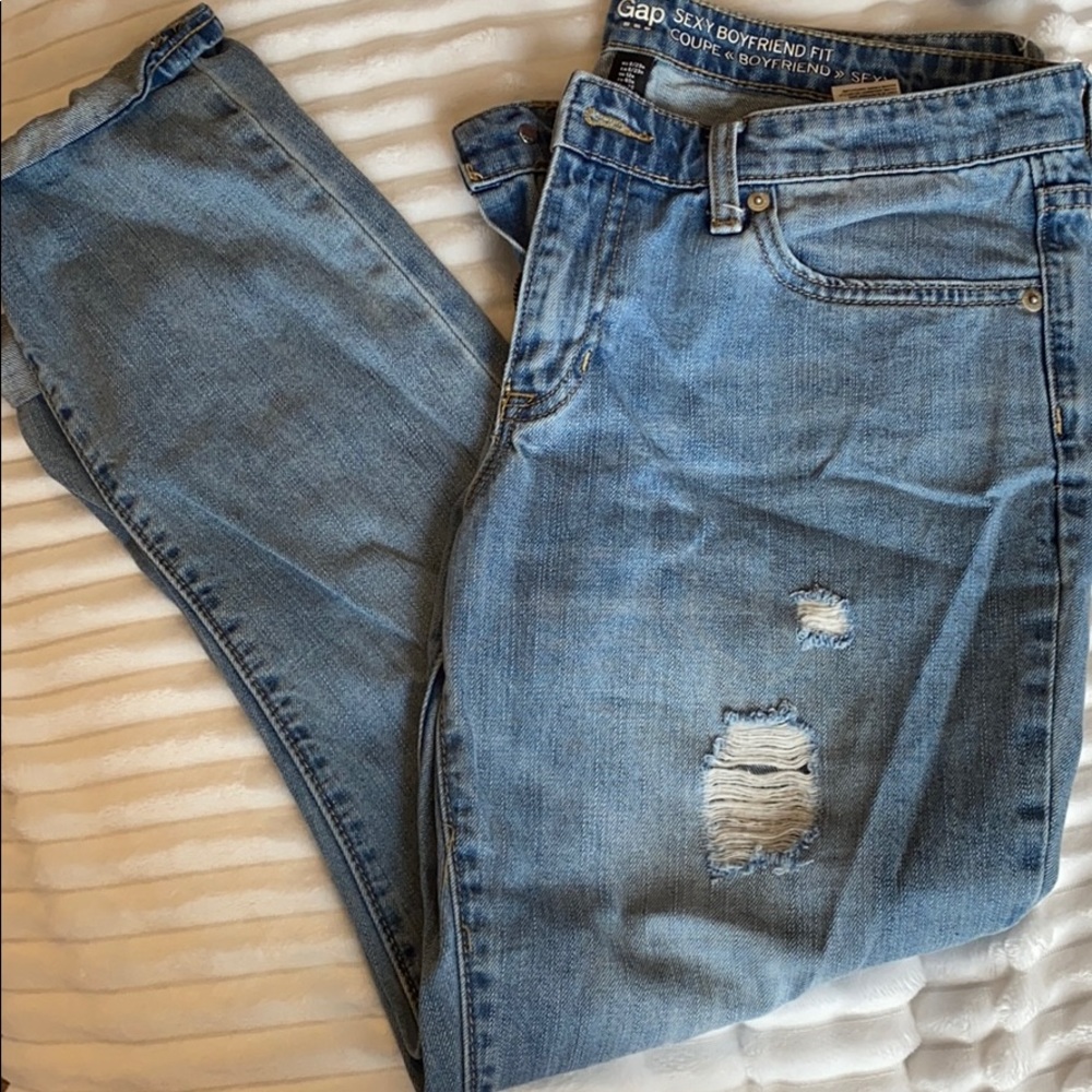 Gap size 8 boyfriend fit jeans